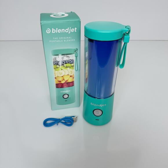 NEW BlendJet 2 Portable Blender Rechargable 20 oz Mint - Picture 2 of 5